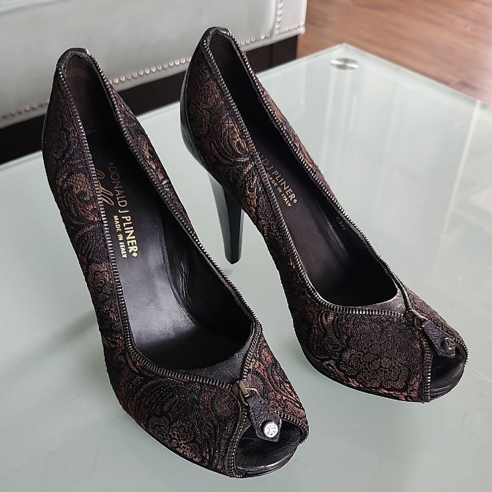D Pliner Zeppellacu Tapestry Peep Toe Heels Zipper Detail Hippie Y2K 90's Sz 8.5